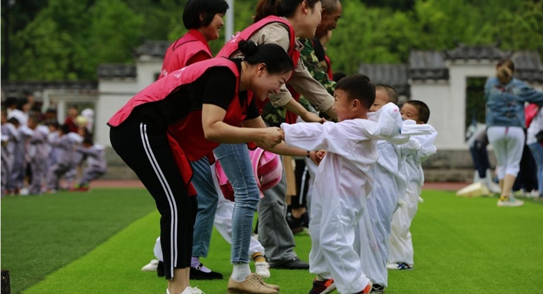 【射洪银河优越会广场】珍惜每一次陪伴孩子的时光